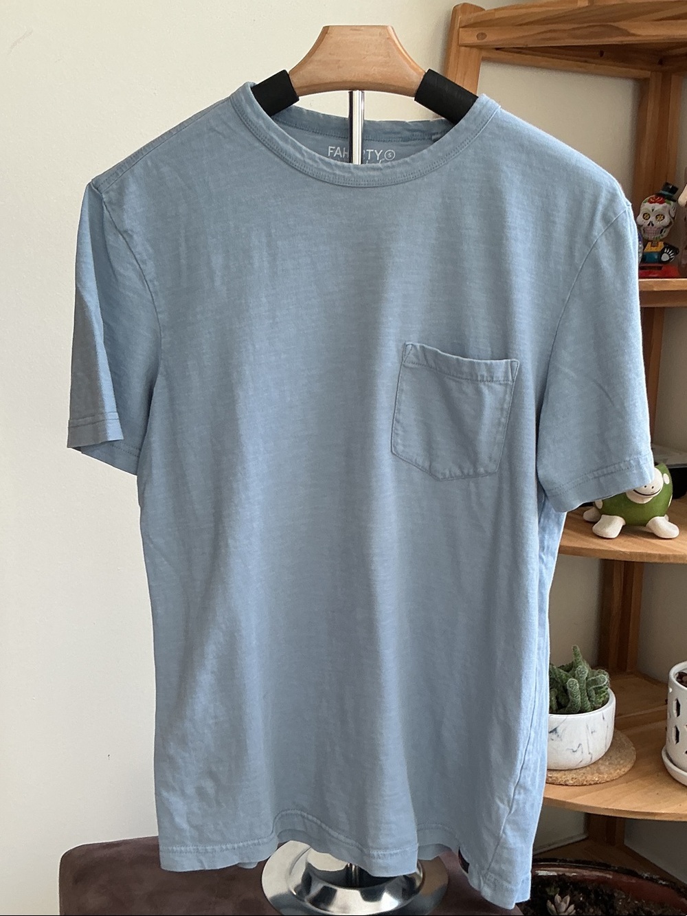 Faherty Men's Pale Blue Short Sleeve Pocket Tee